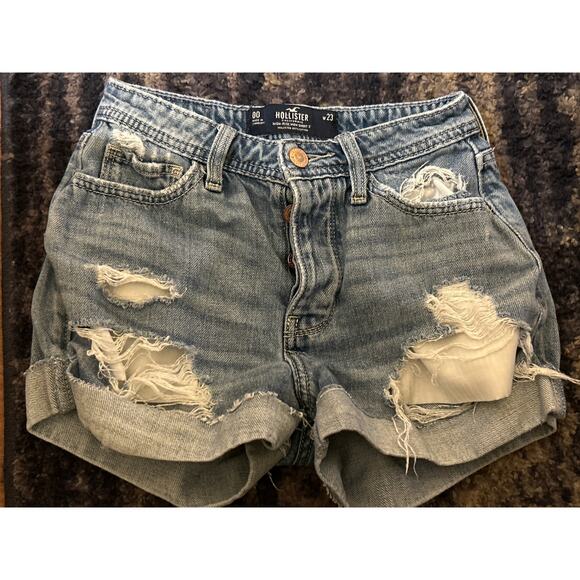 Hollister High Rise Mom Shorts 3" - Picture 1 of 6